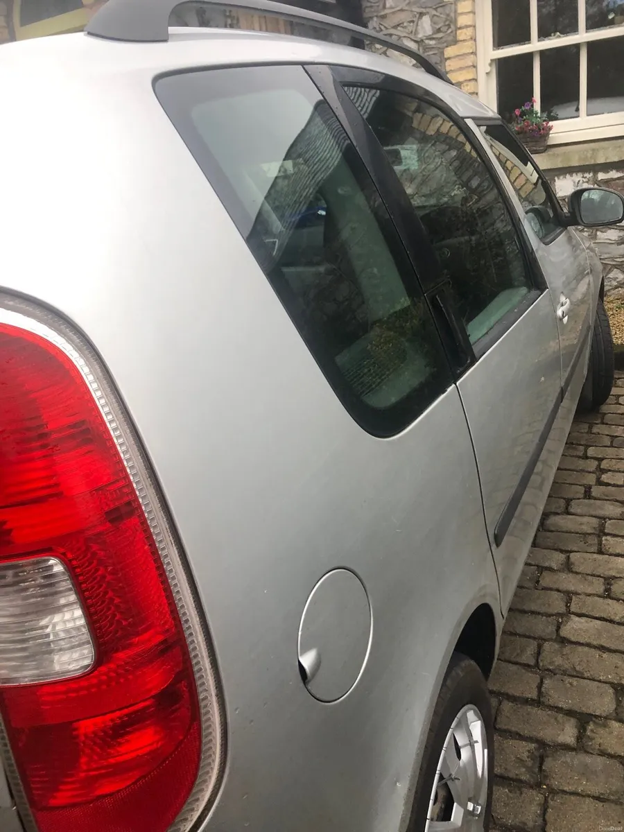 Skoda Roomster 1.2 ,tested and taxed. - Image 3