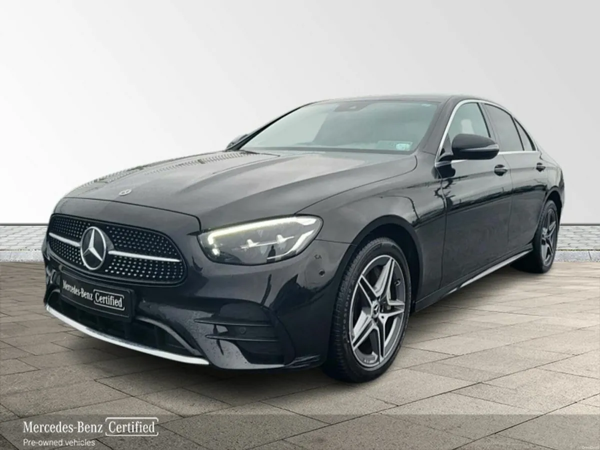Mercedes-Benz E-Class E300de PHEV AMG LINE  AUTO * - Image 2