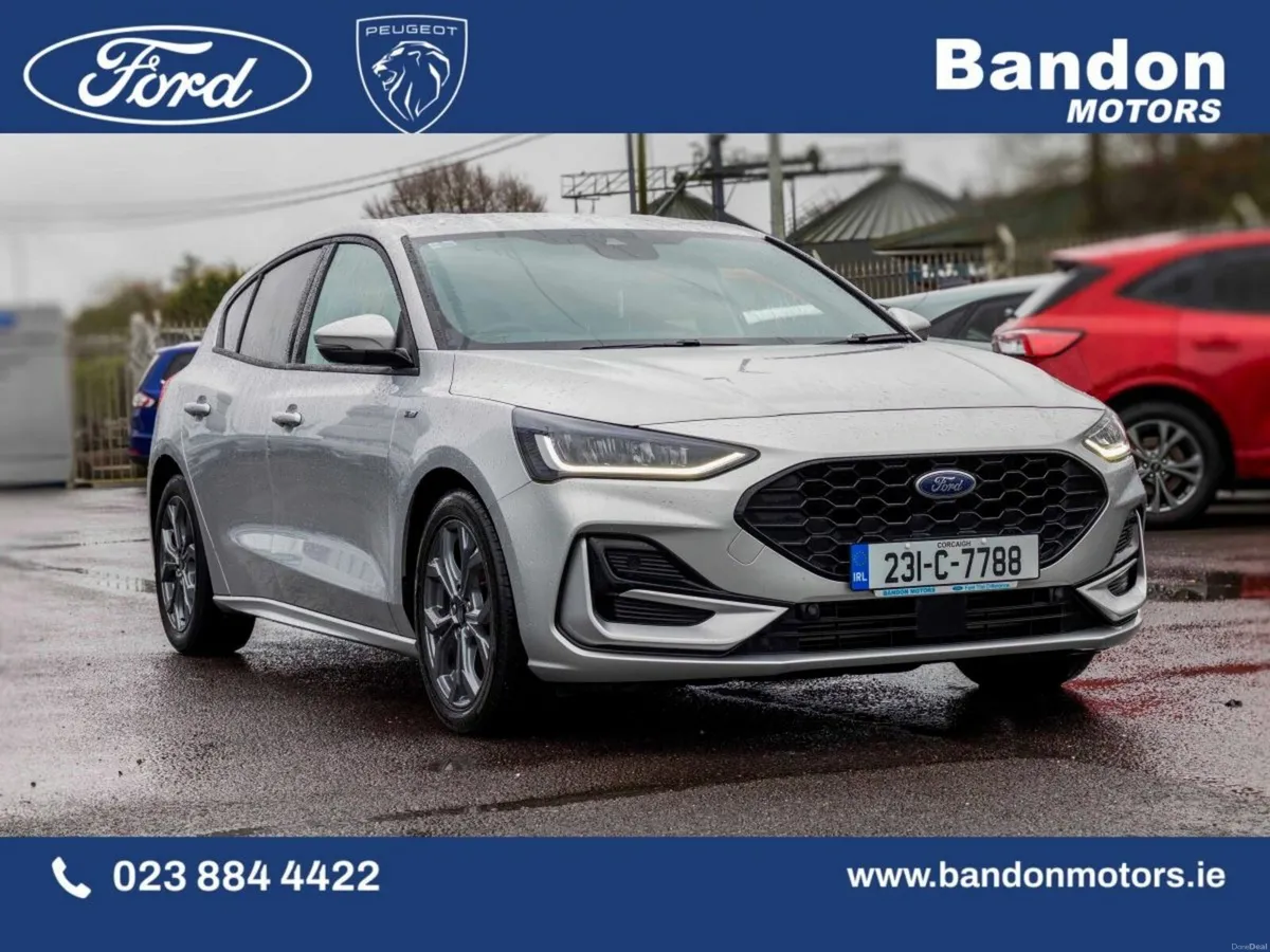 Ford Focus 2023 Ford Focus Silver 1.0L EcoBoost 12 - Image 1