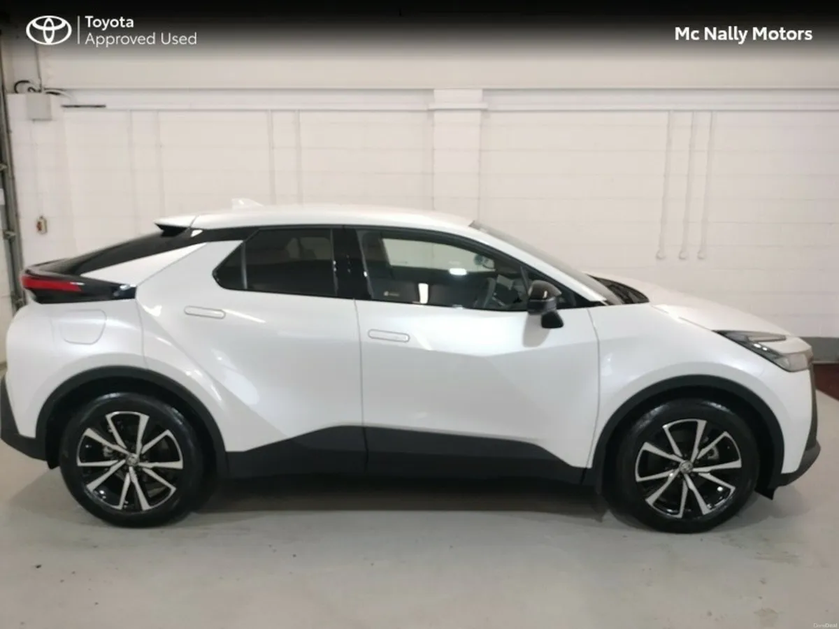 Toyota C-HR PHEV SPORT DEMO CAREPACK - Image 4