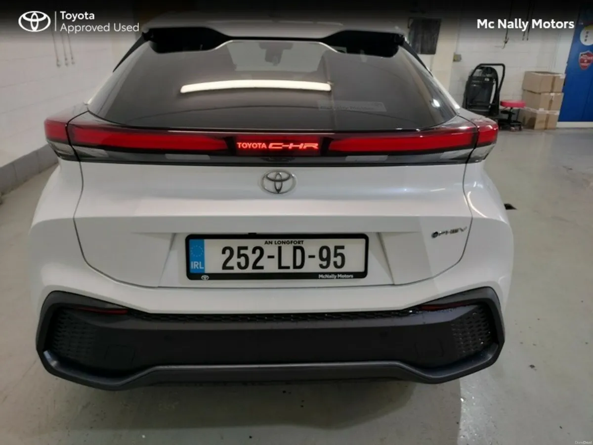 Toyota C-HR 252 PHEV SPORT EX DEMO CAREPACK - Image 4