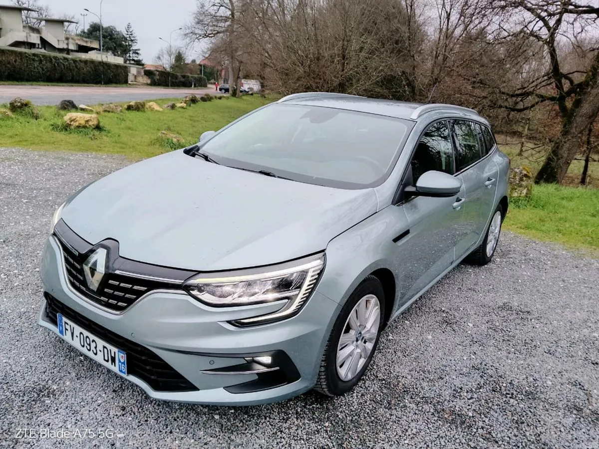NOV. 2020 LHD Renault Megane HYBRID French Reg. - Image 2