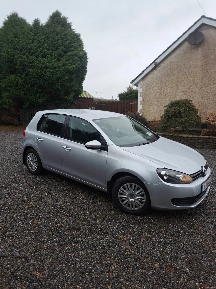 Volkswagen Golf 2011 - Image 1