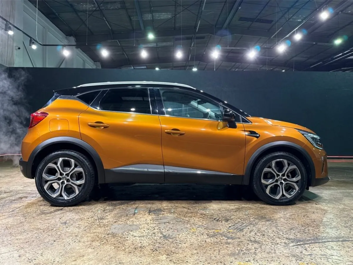Renault Captur INTENS TECHPACK - ORANGE/BLACK 2 TO - Image 3