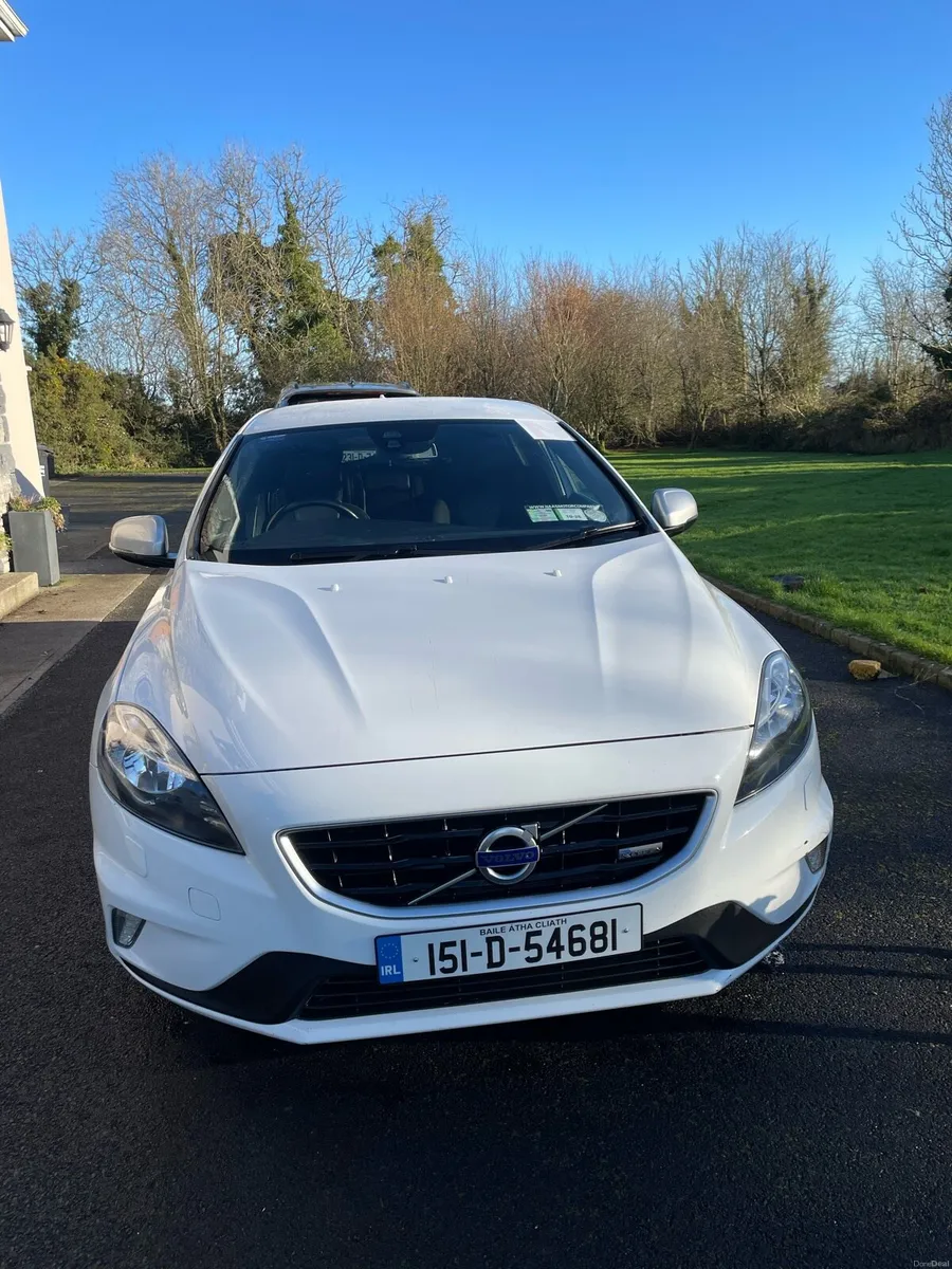 Volvo V40 R Design - Image 3