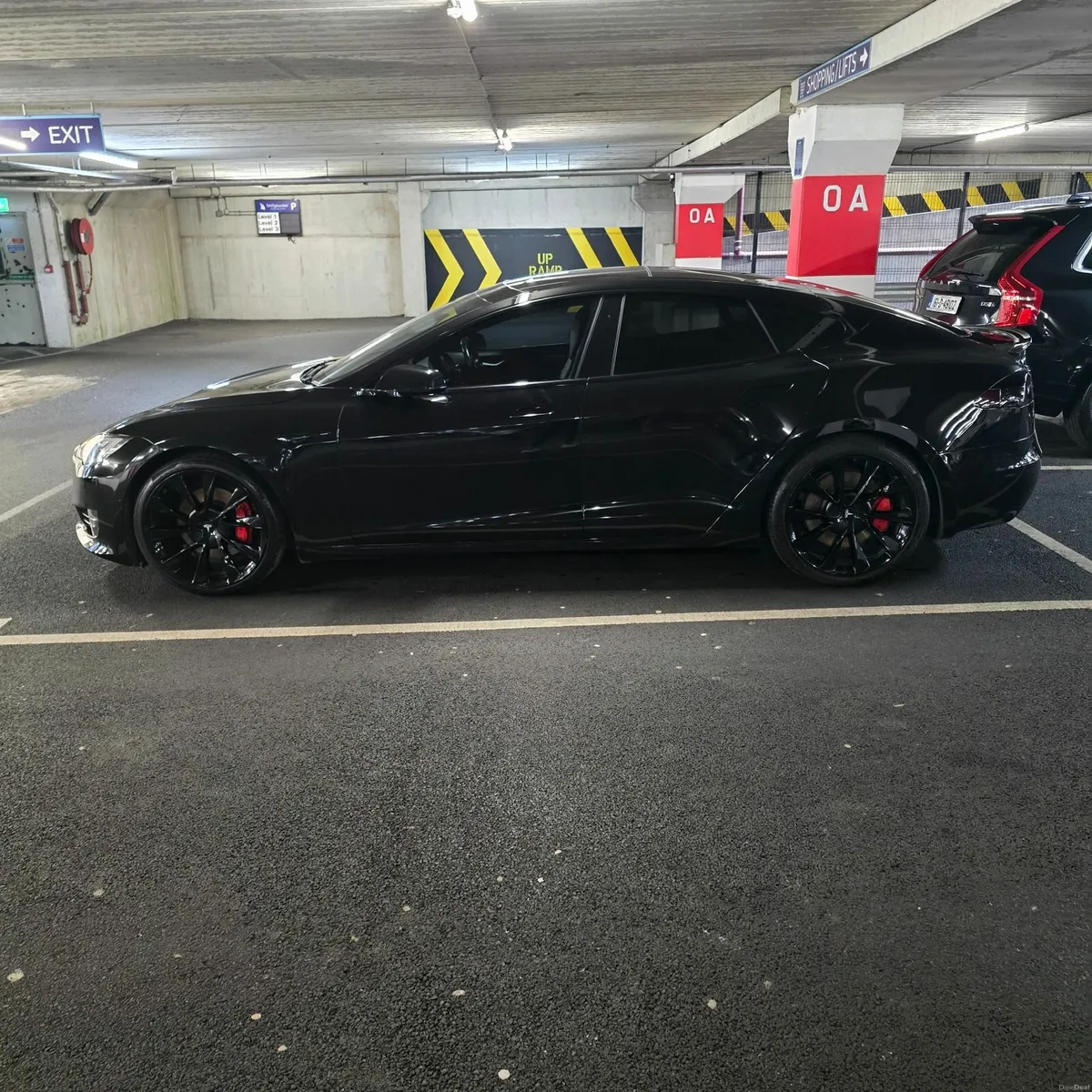 Tesla Model S - Black Edition - Panoramic Sun Roof - Image 1