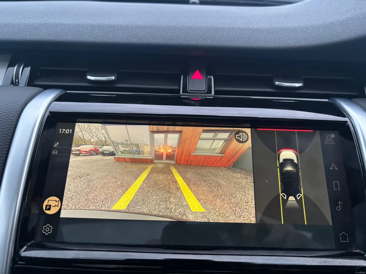 Land Rover Discovery Sport 2022 - Image 4