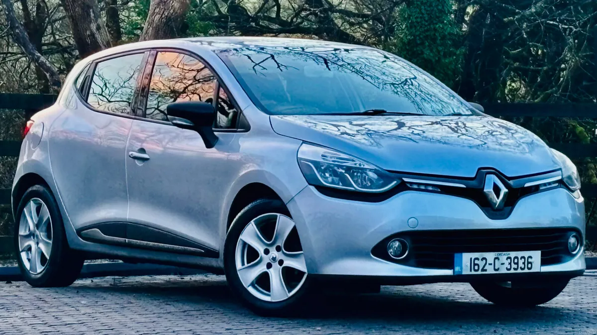 Renault Clio 2016 Stunning car - Image 1