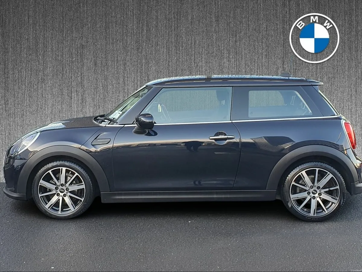 Mini Cooper 3-Door Cooper Classic - Image 3
