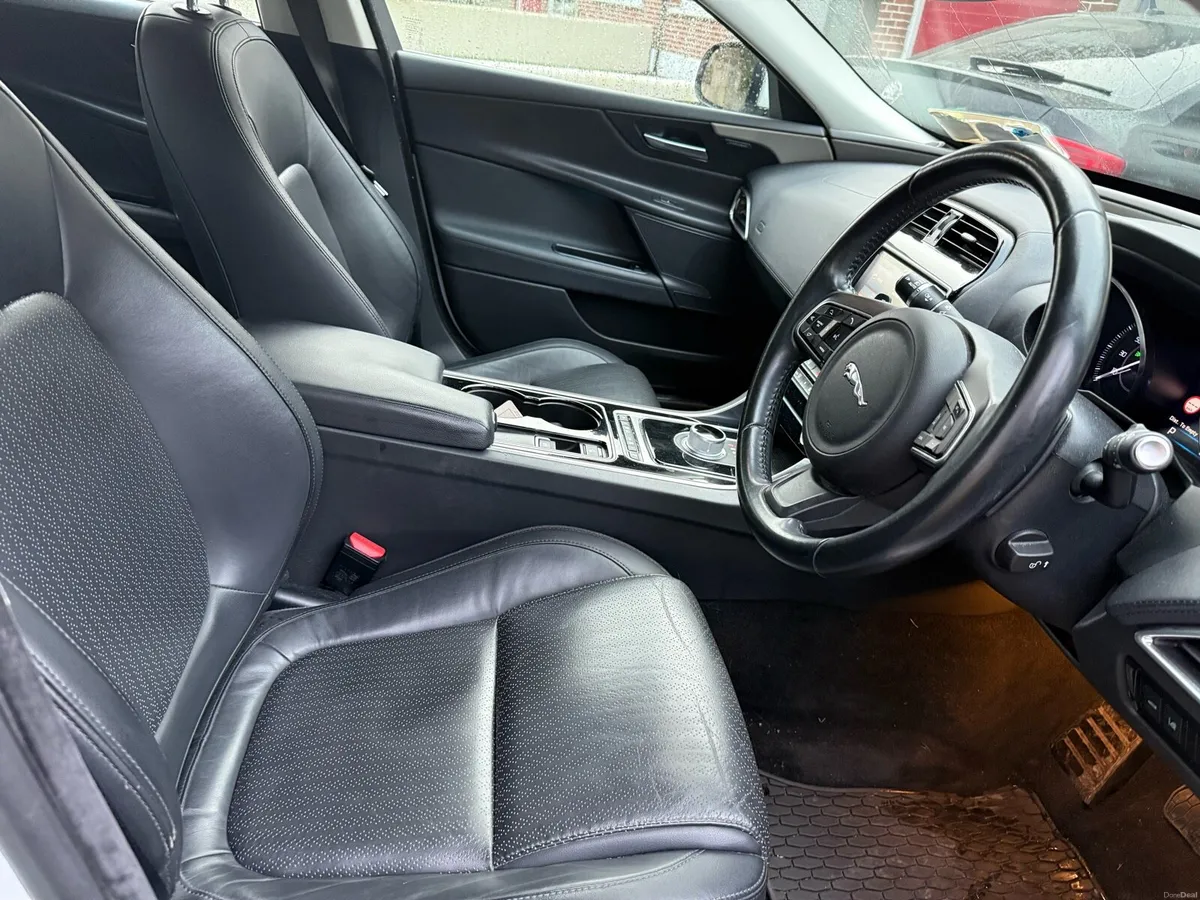 PORTFOLIO 180BHP LOW KM - Image 4