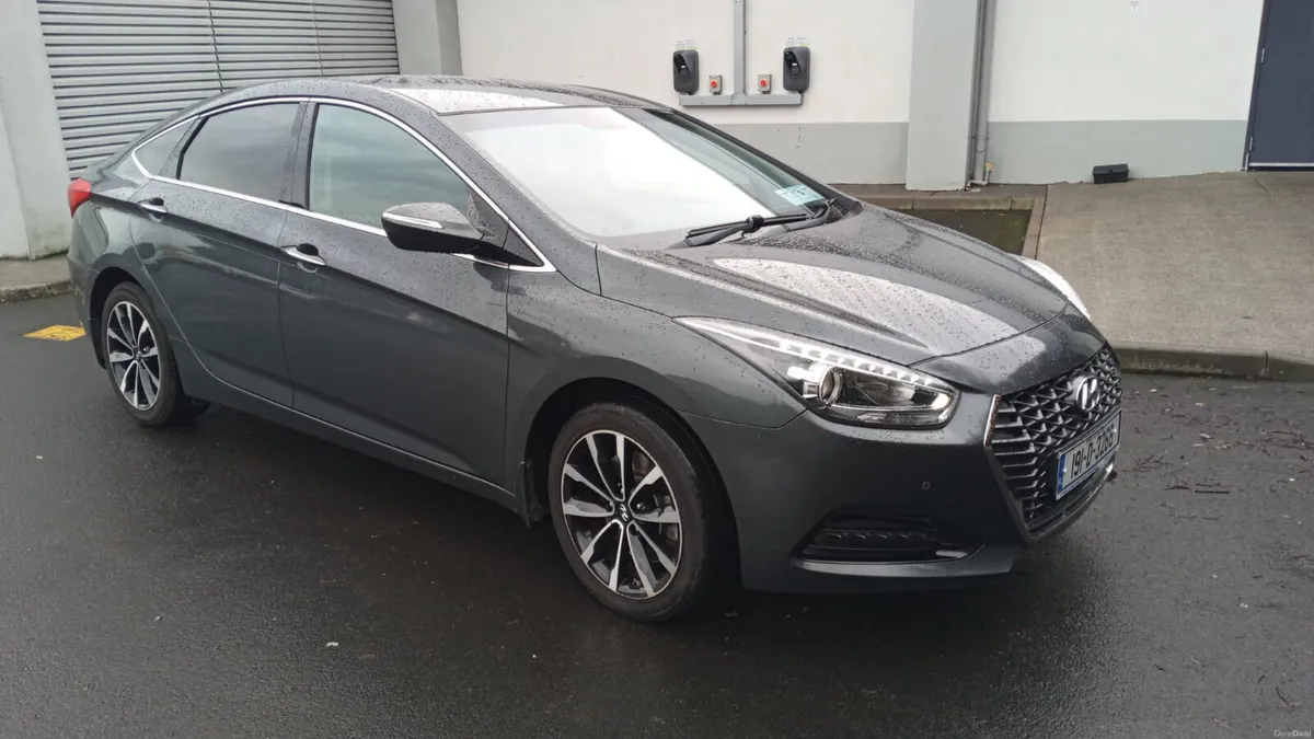 HYUNDAI I40 / 2019 / 1.6 DIESEL / MANUAL / NCT&TAX - Image 3