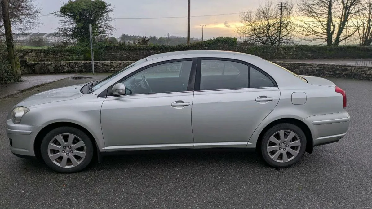Toyota Avensis NCT+TAX - Image 3