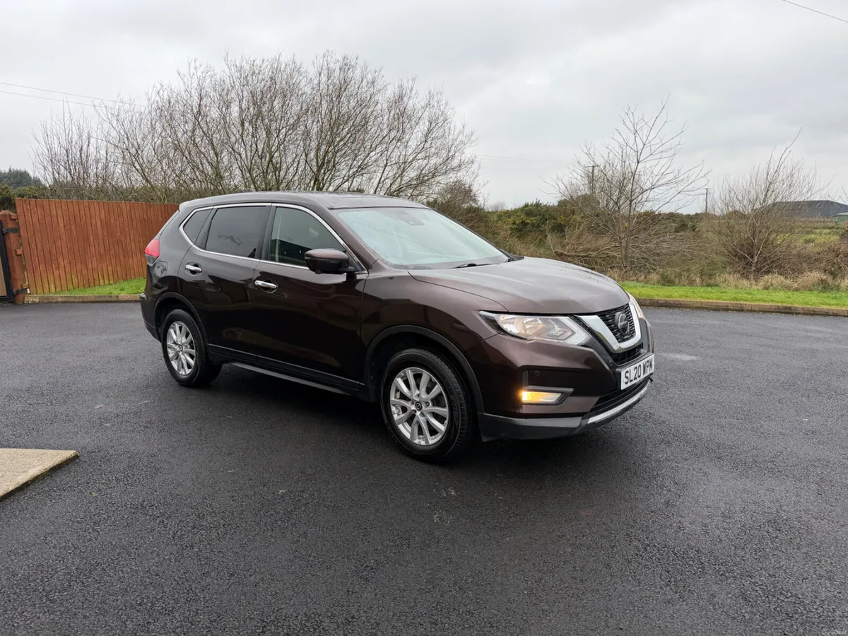 Nissan X-Trail 7 seater - Image 1