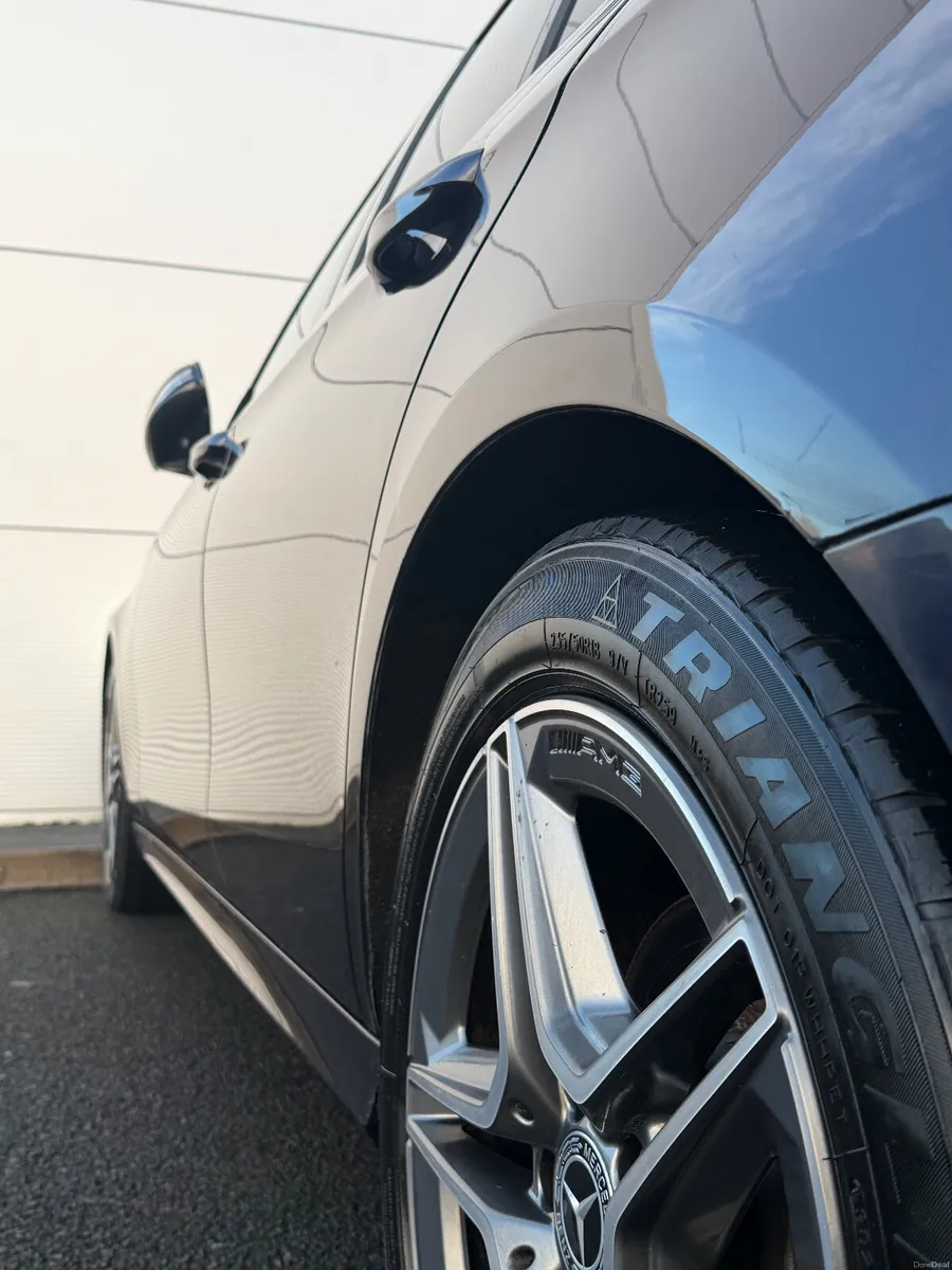 2022 Merc E220d AMG - Image 3