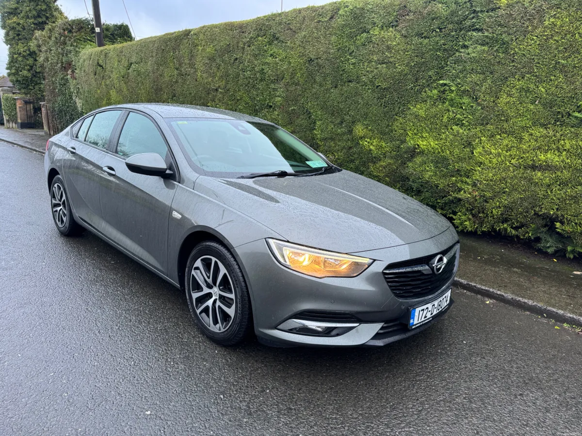 Opel Insignia LOW MILEAGE NCT 9/27 - Image 2