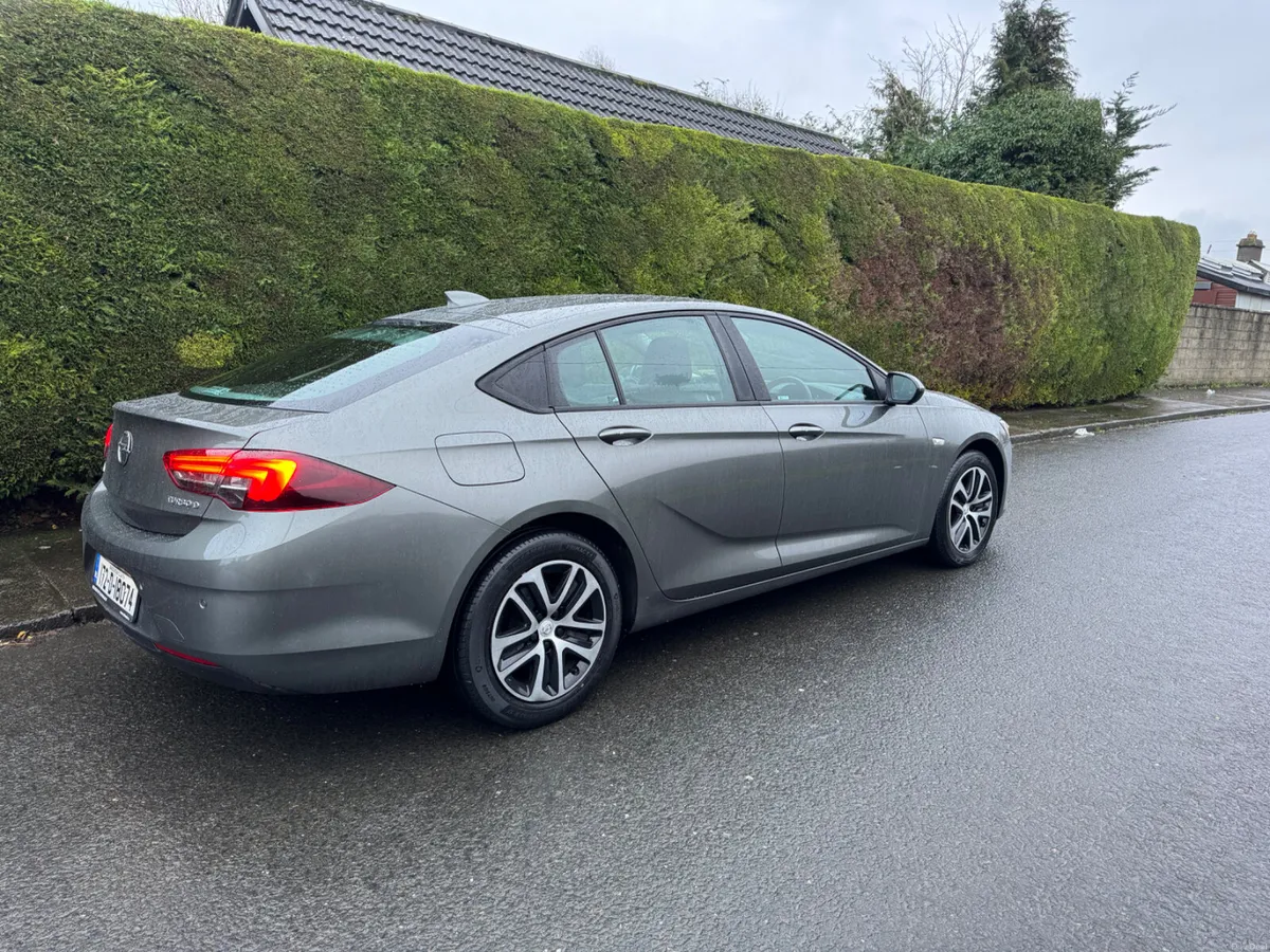 Opel Insignia LOW MILEAGE NCT 9/27 - Image 3