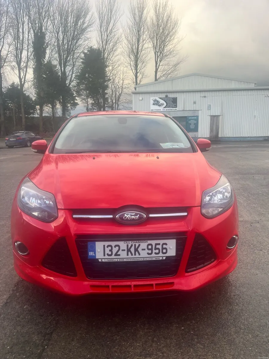 Ford Focus Zetec 1.0 125 EcoBoost - Image 2