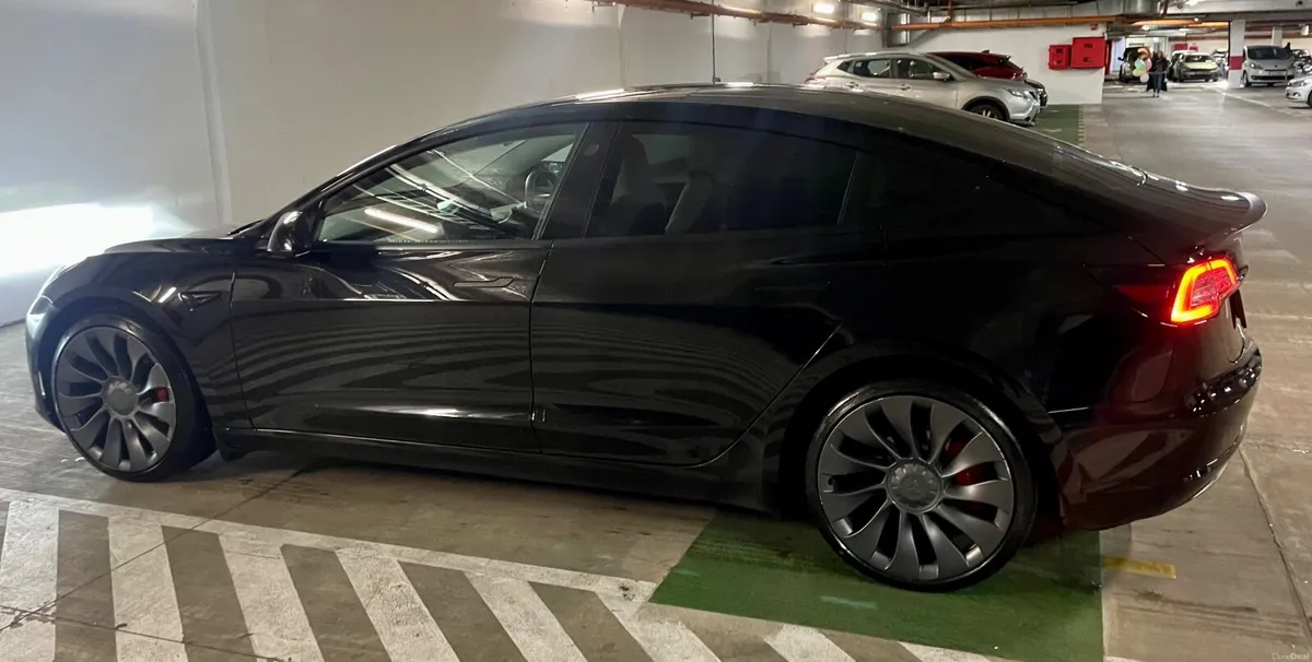 Tesla Model 3 Performance 2022 - Image 3