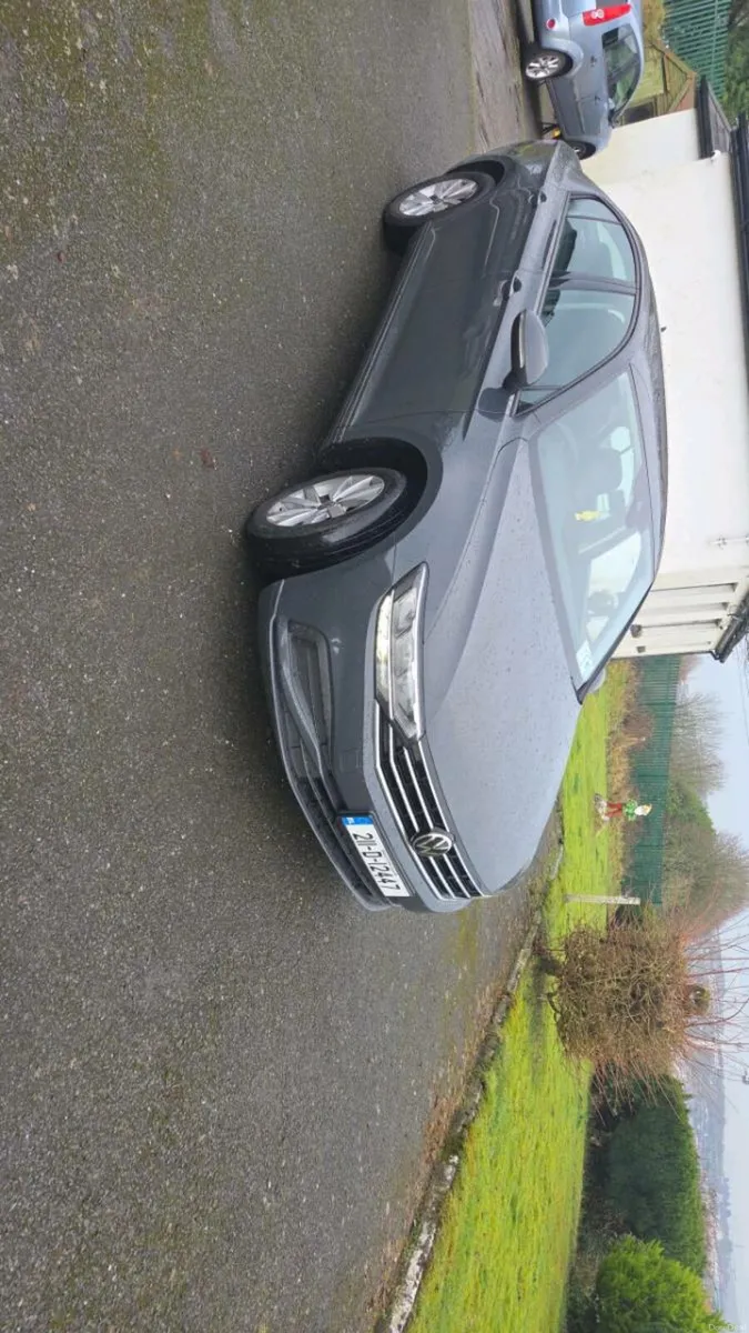 Volkswagon Passat - Image 1