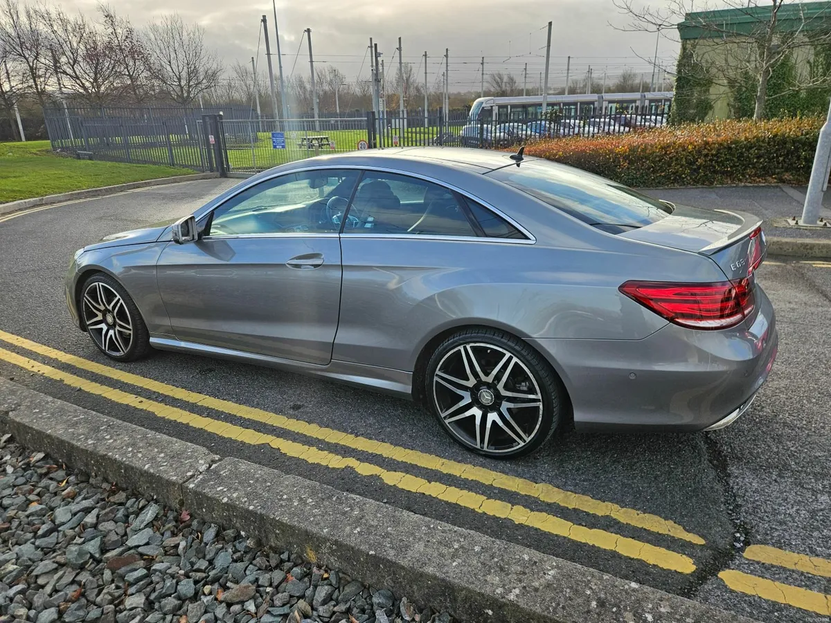 Mercedes-Benz E-Class 2015 - Image 4