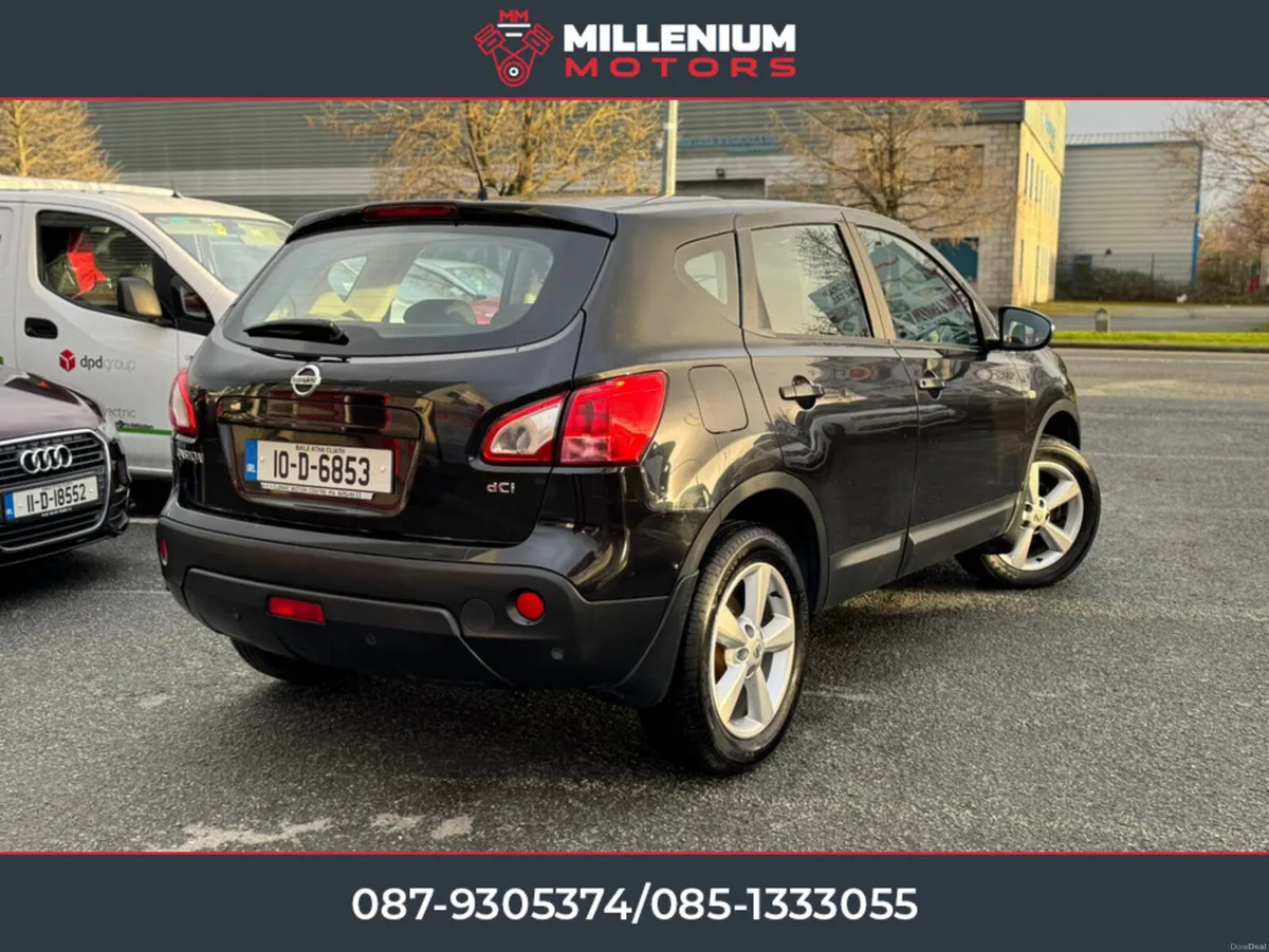 Nissan Qashqai 1.6 TOP SPEC LOW KMS - Image 3