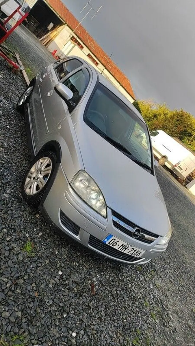 2006 Opel Corsa - Image 1