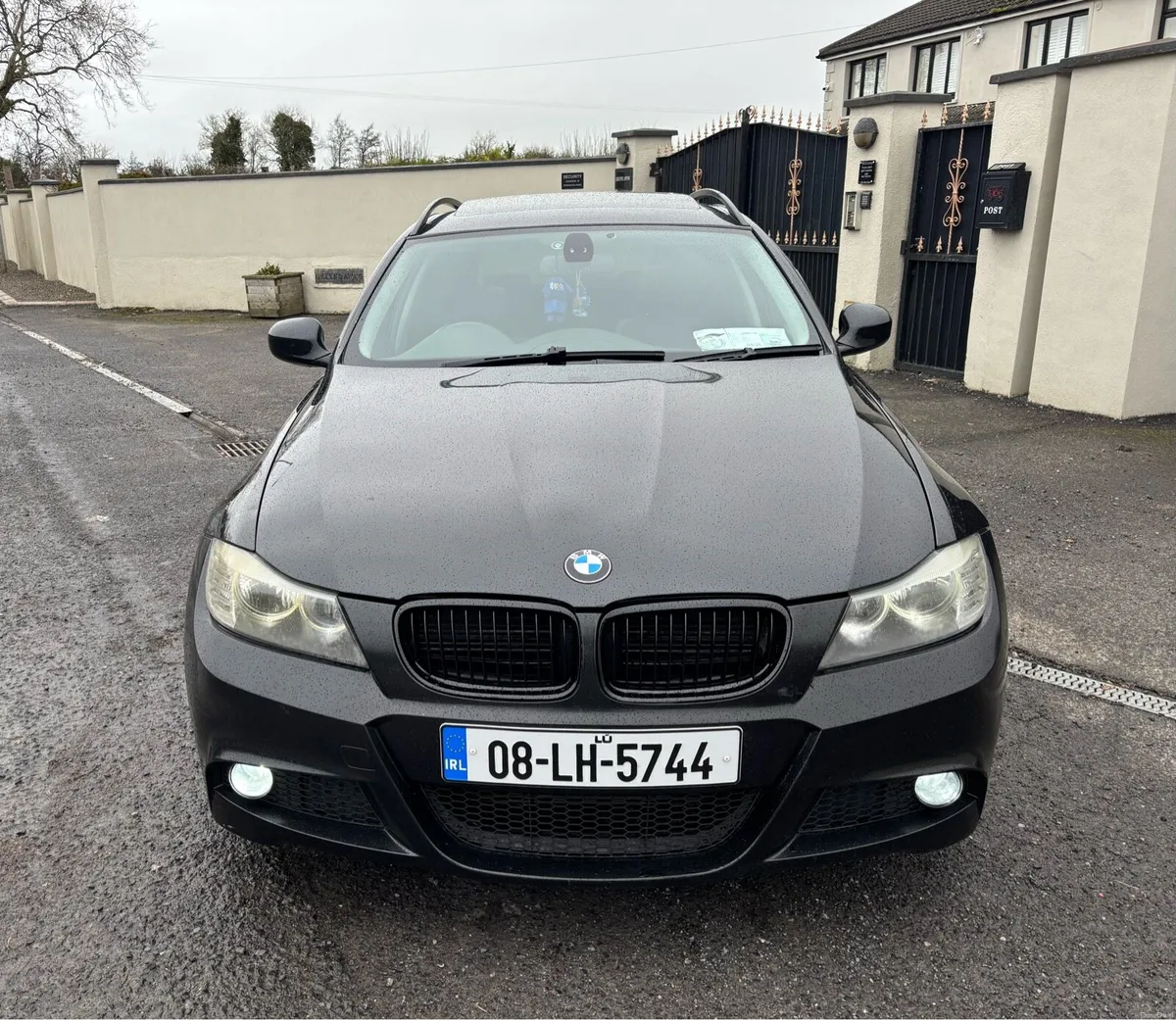 BMW 3 Series 318d NEW NCT Pan Roof - Image 2