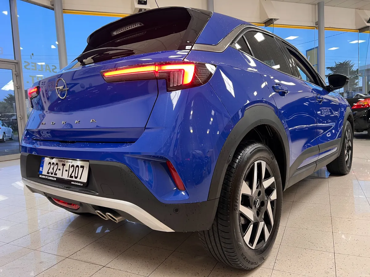 Automatic Petrol Low Kms High Spec 1 Owner Opel Mo - Image 2