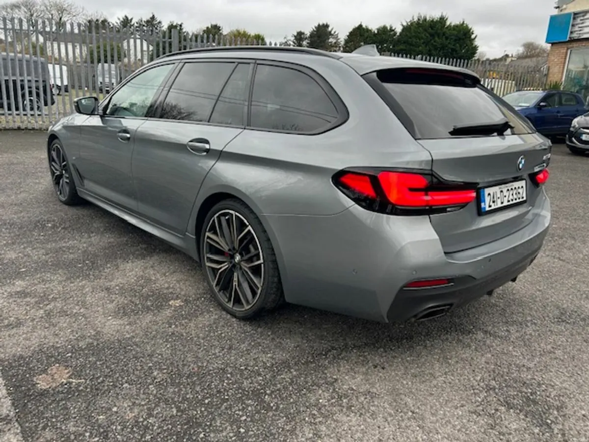 BMW 5-Series 520d M Sport Auto 265Bhp Touring Pano - Image 4