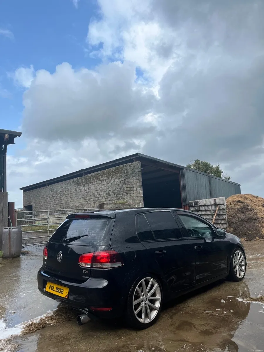 Volkswagen Golf 2011 - Image 4