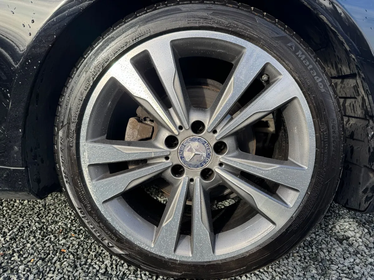 151 Mercedes-Benz E220CDI COUPE - Image 4