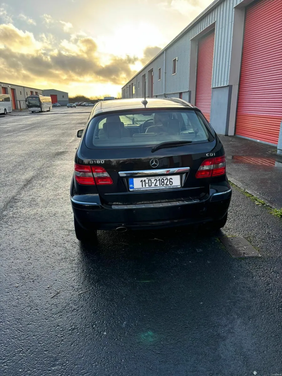 Mercedes-Benz B-Class 2011 - Image 4