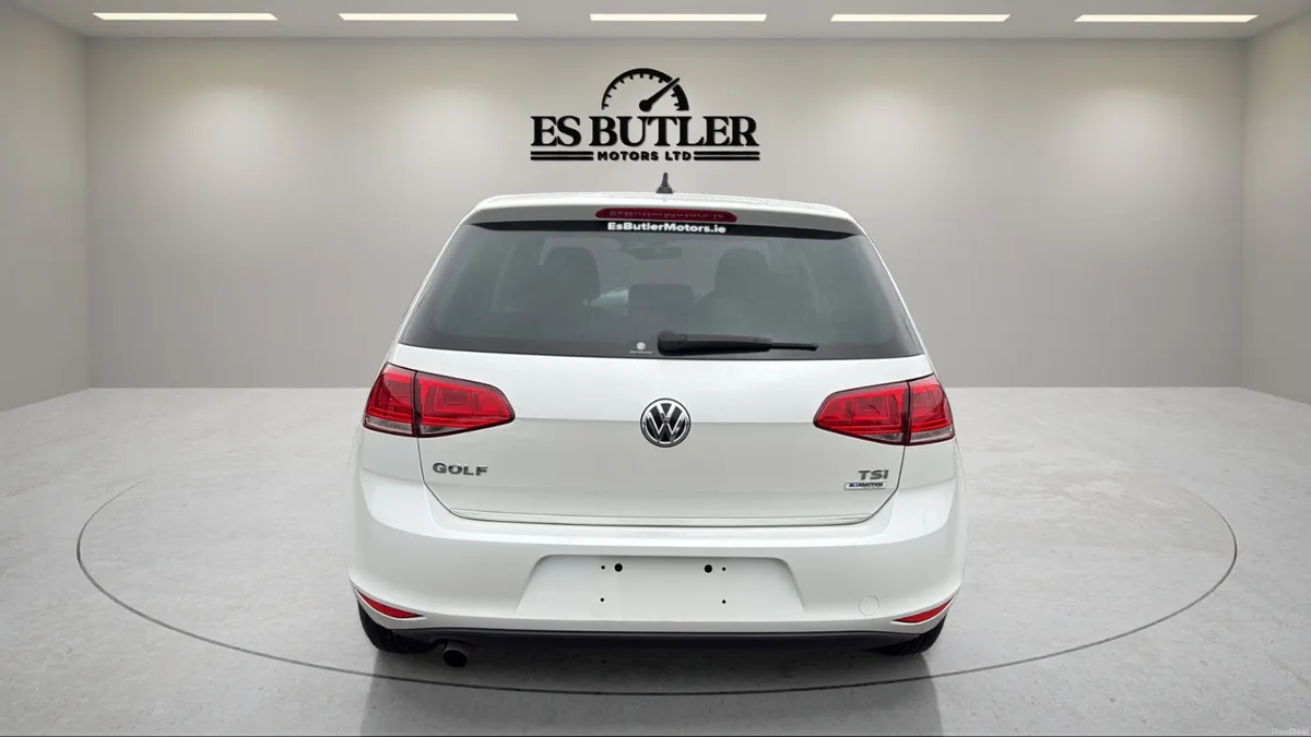 2015 VW Golf 1.2L AUTO/LOUNGE MODEL ONLY 43,250 KM - Image 4