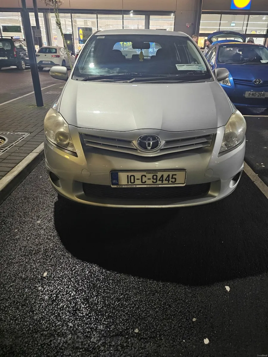 Toyota Auris 2010 Petrol 1.3 Manual - Image 1