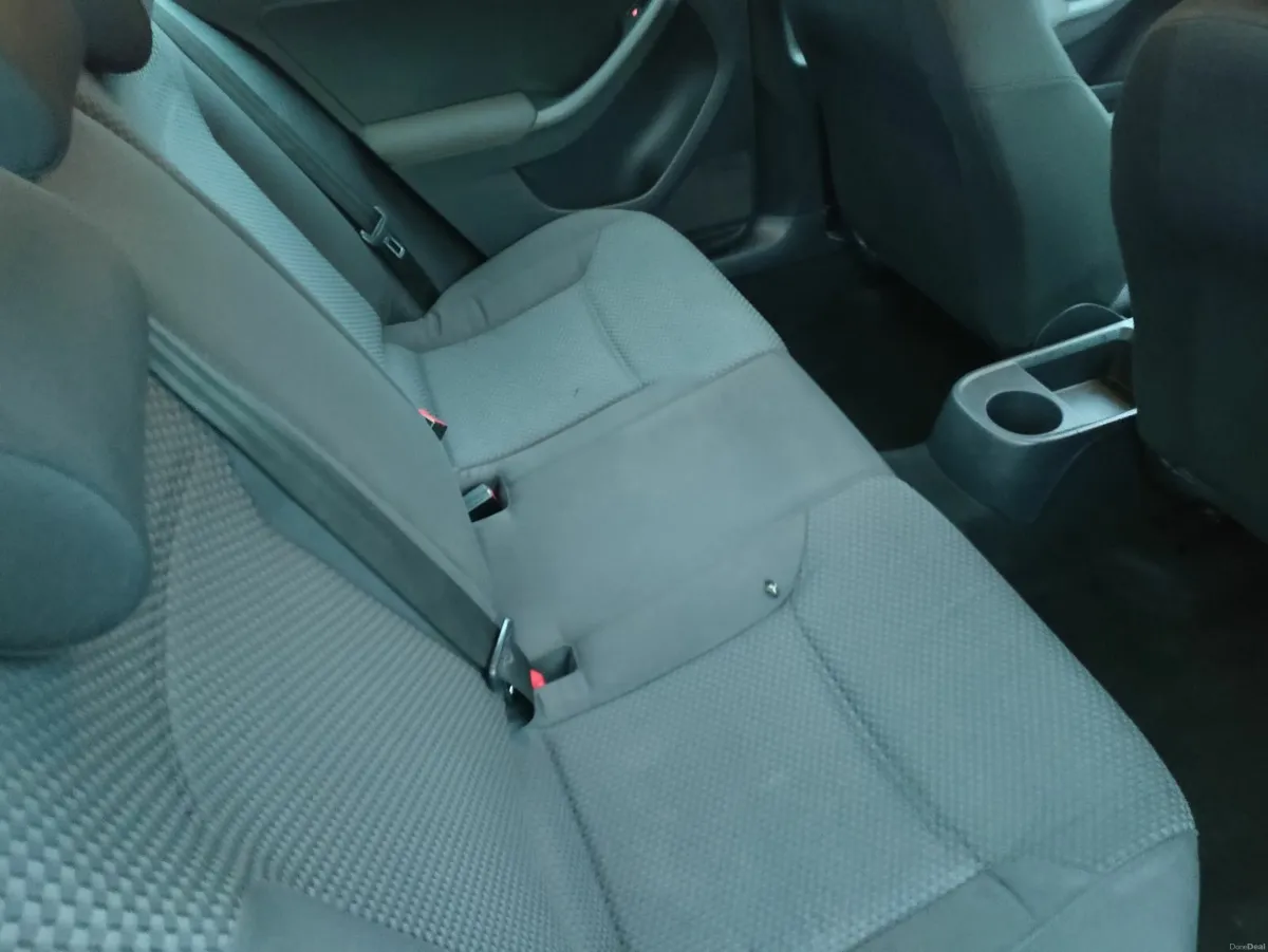 Volkswagen Jetta Automatic - Image 2