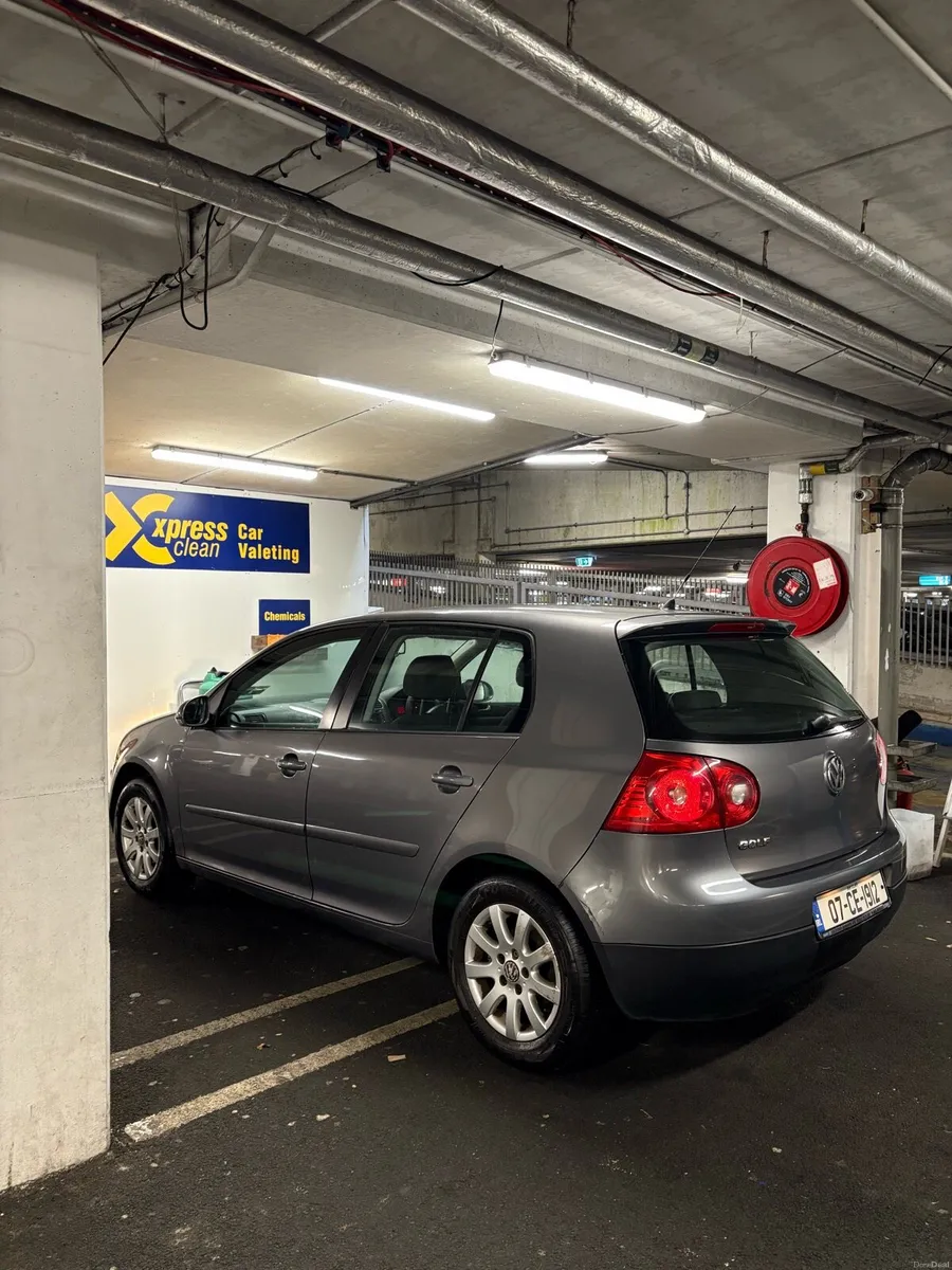 Volkswagen Golf 07 1.4L Petrol - Image 4