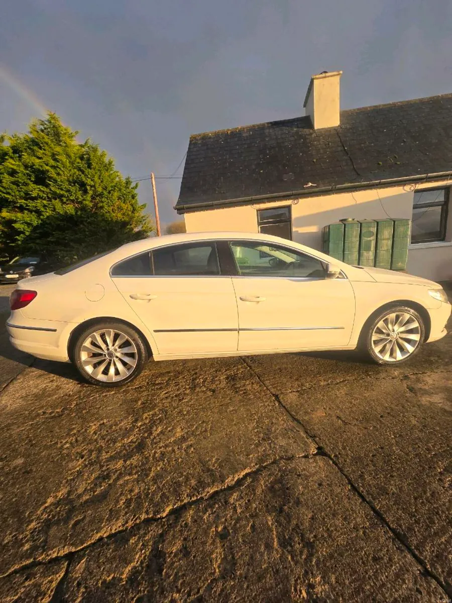 Volkswagen Passat CC - Image 4