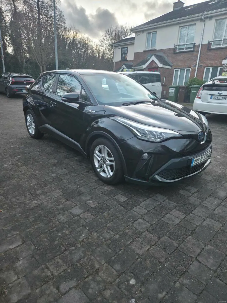 2022 Toyota C-HR - Image 4