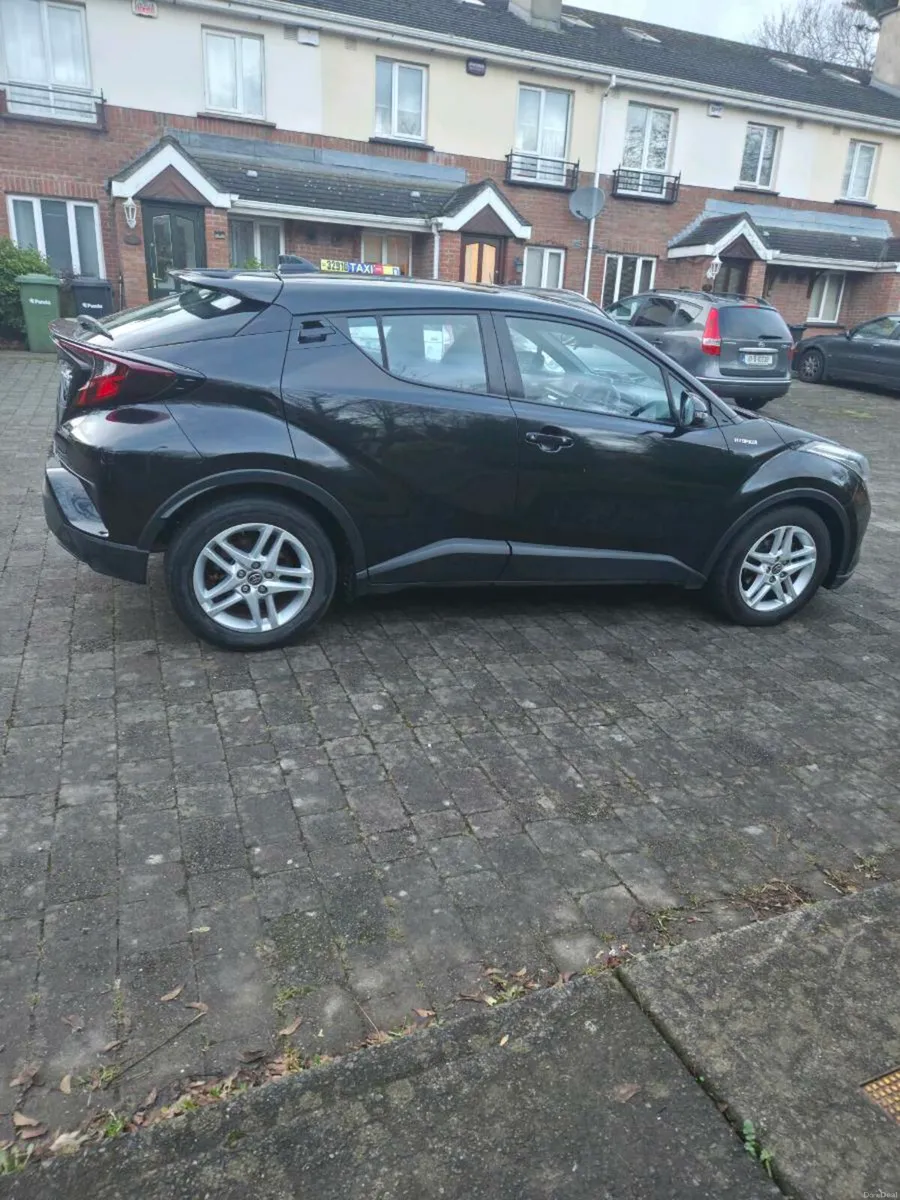 2022 Toyota C-HR - Image 3