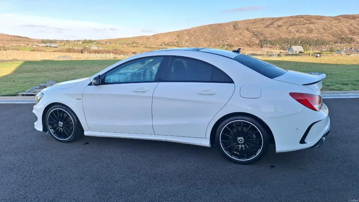Mercedes cla 220d amg line - Image 1