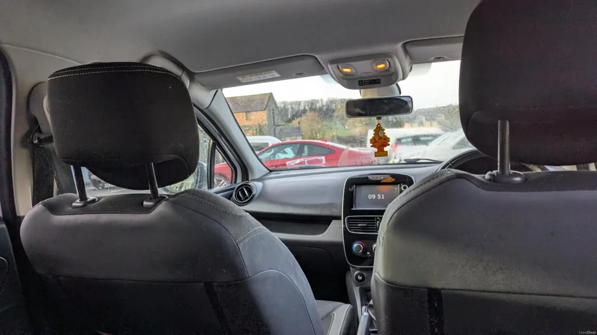 2018 Renault Clio 1.1 Petrol - Image 3