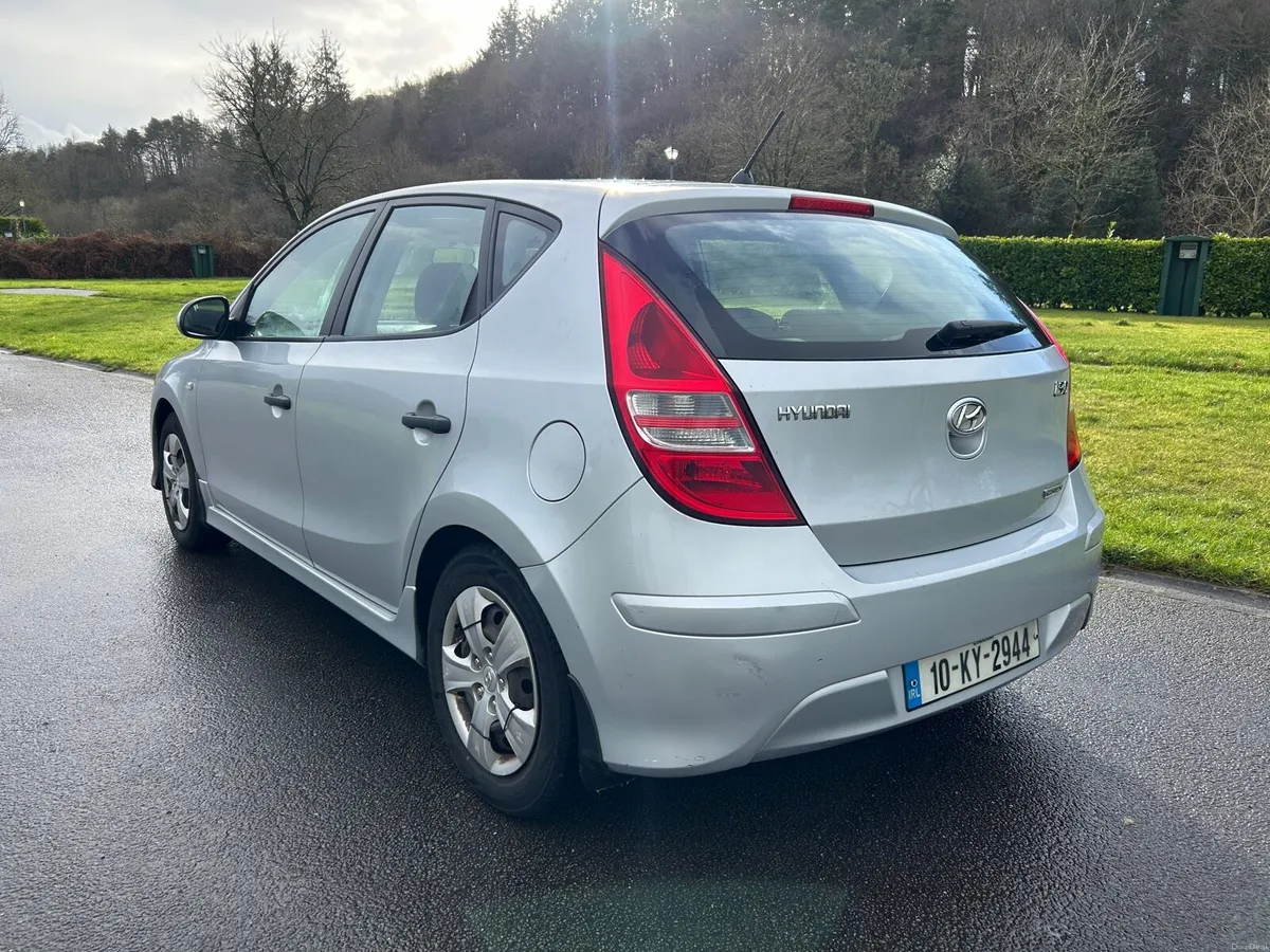 2010 Hyundai i30.. New NCT, Brakes and Service - Image 4