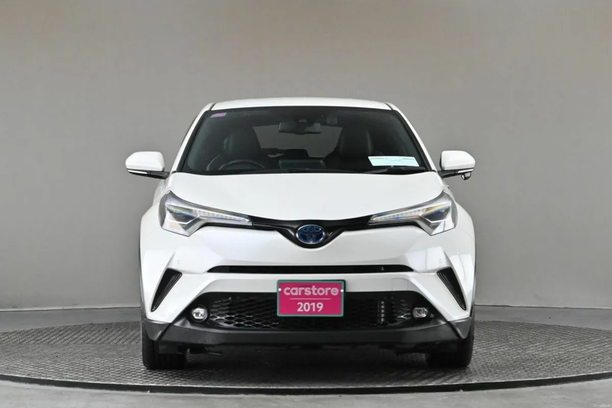 Toyota C-HR 1.8 HYBRID **HALF LEATHER**REVERSE CAM - Image 2