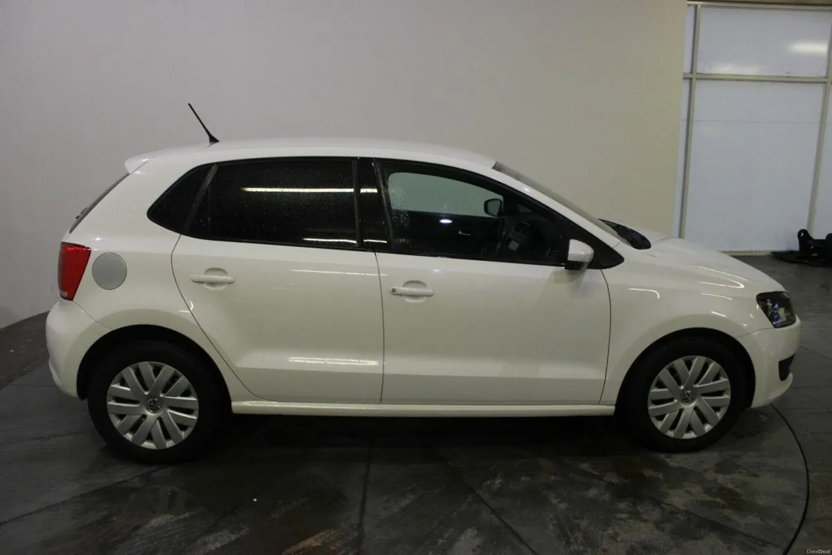 Volkswagen Polo 1.2 TSI 5DR 90HP Comfortline DSG - - Image 4
