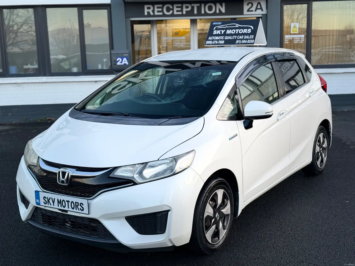 Honda Fit 2017 1.5 Hybrid Automatic - Image 3