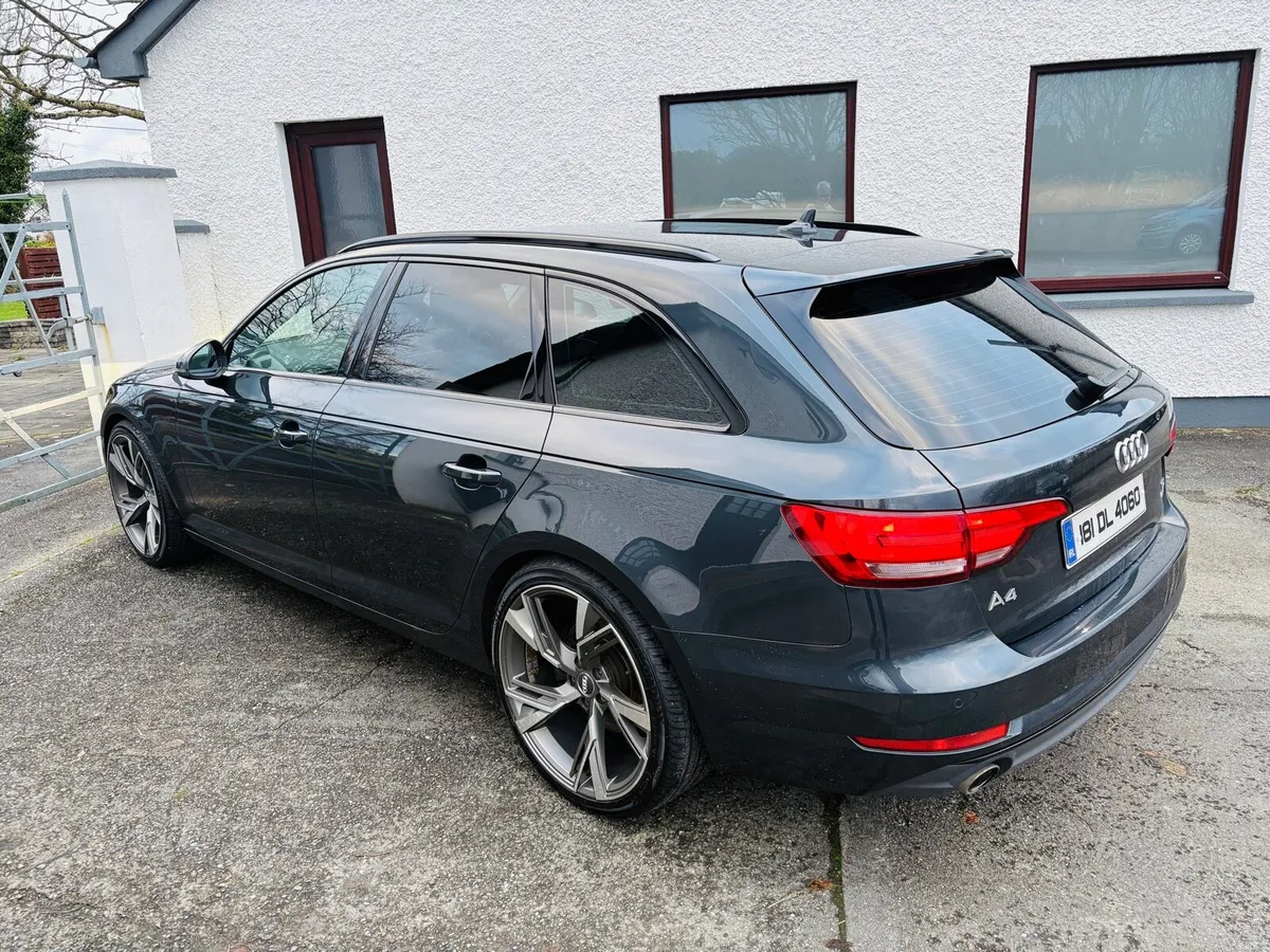 181 AUDI A4 ESTATE SPORT 2.0 DIESEL - Image 4