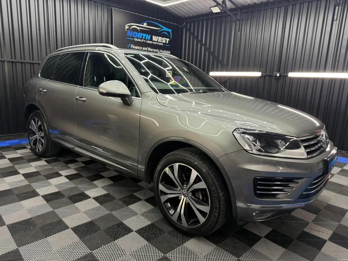 Volkswagen Touareg 2015 - Image 1
