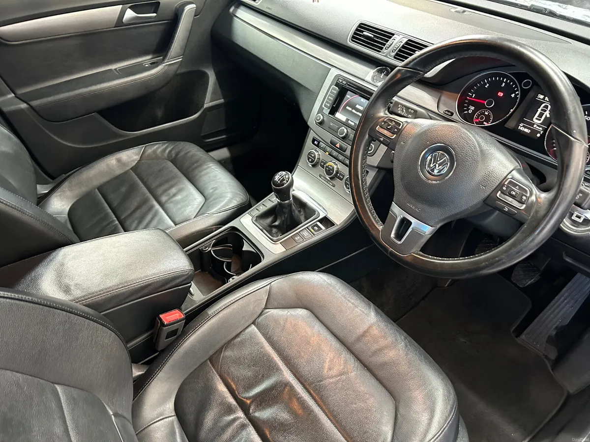 2014 Vw Passat Highline 1.6 Tdi - Image 2