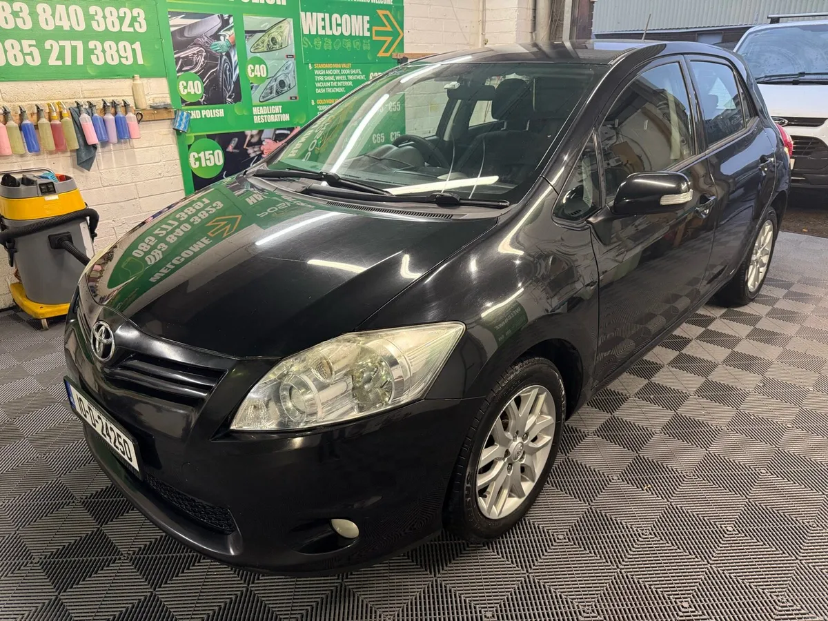 2010 Toyota Auris - Image 3