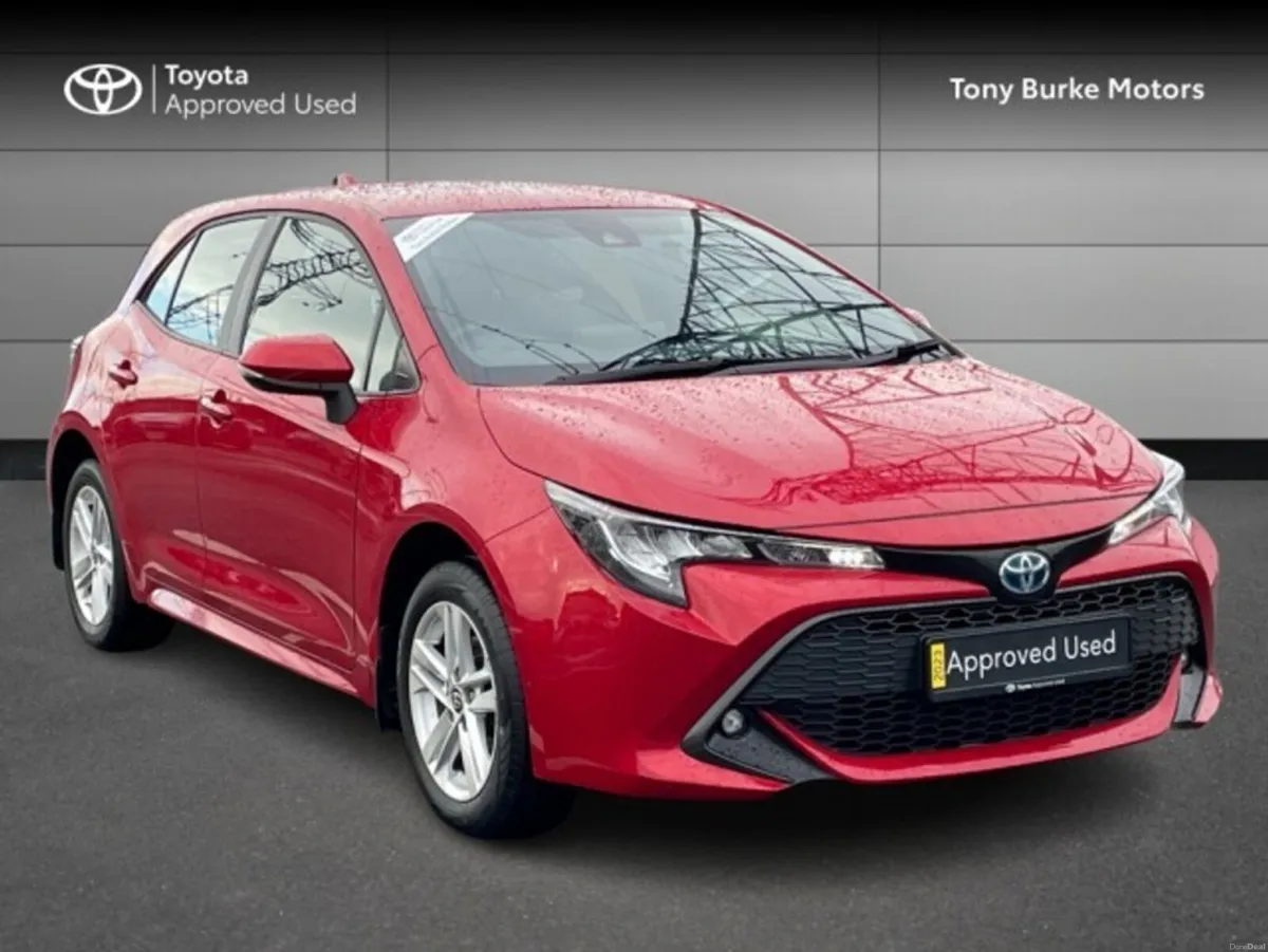 Toyota Corolla Hatchback 5dr Hybrid - Luna Edition - Image 1